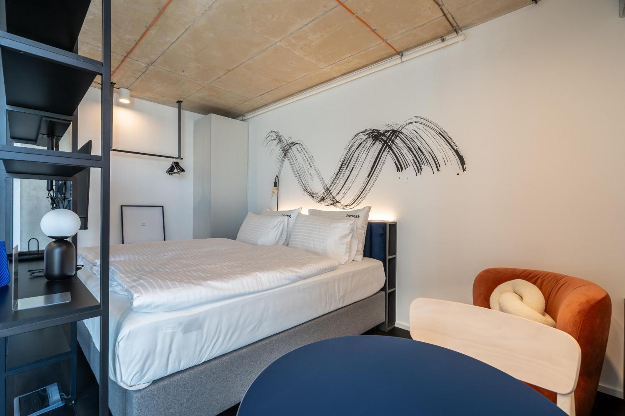 Honest Ricany Chambre photo
