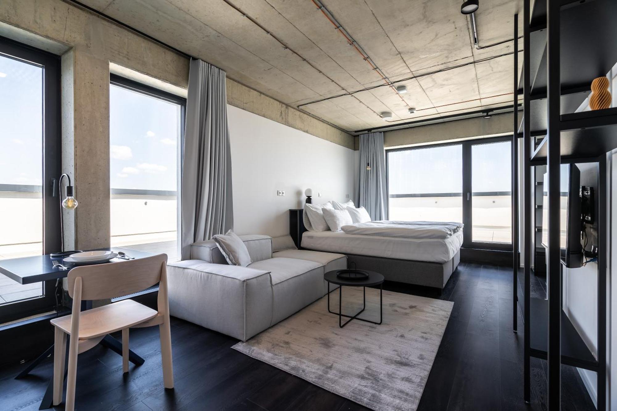 Honest Ricany Chambre photo