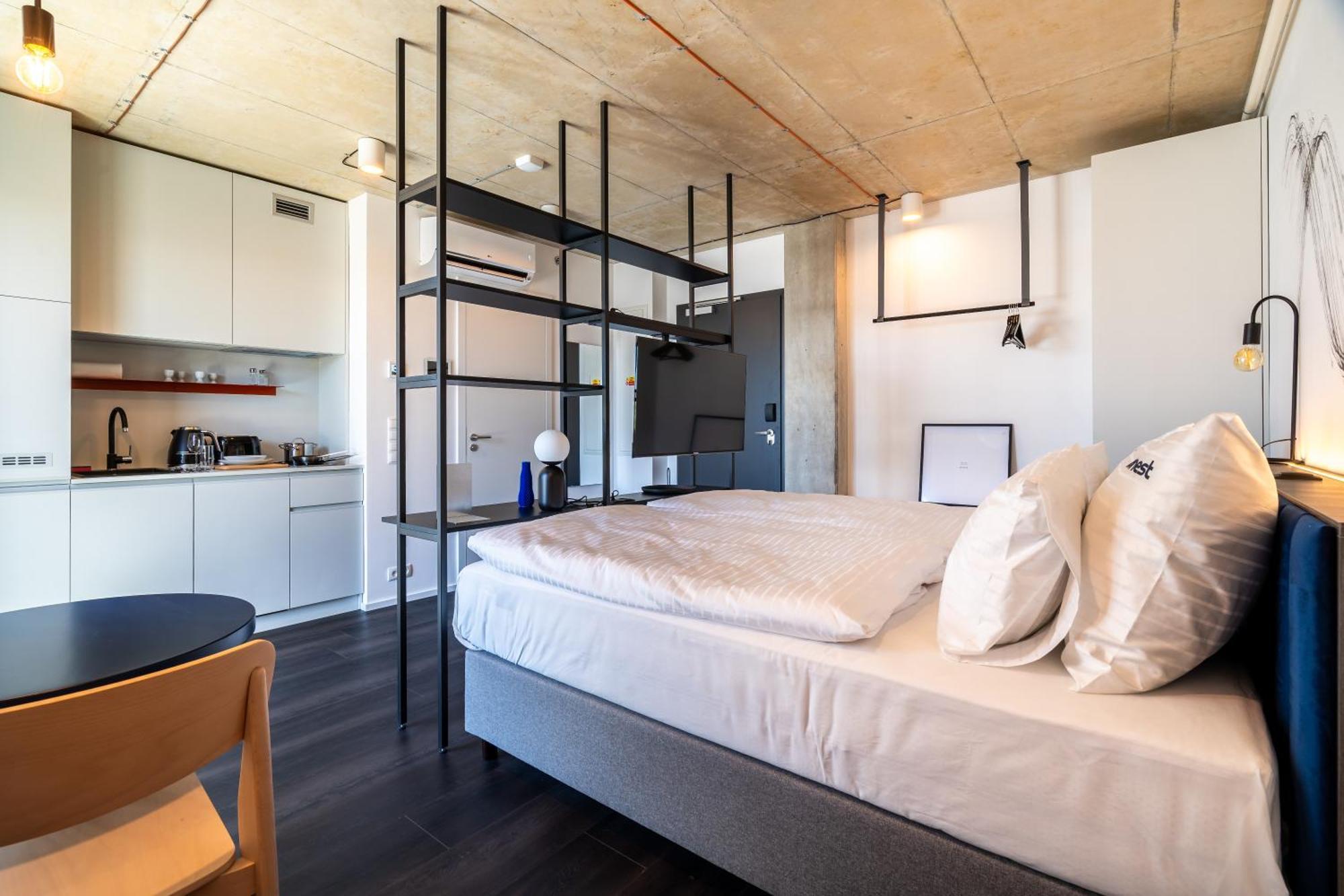 Honest Ricany Chambre photo
