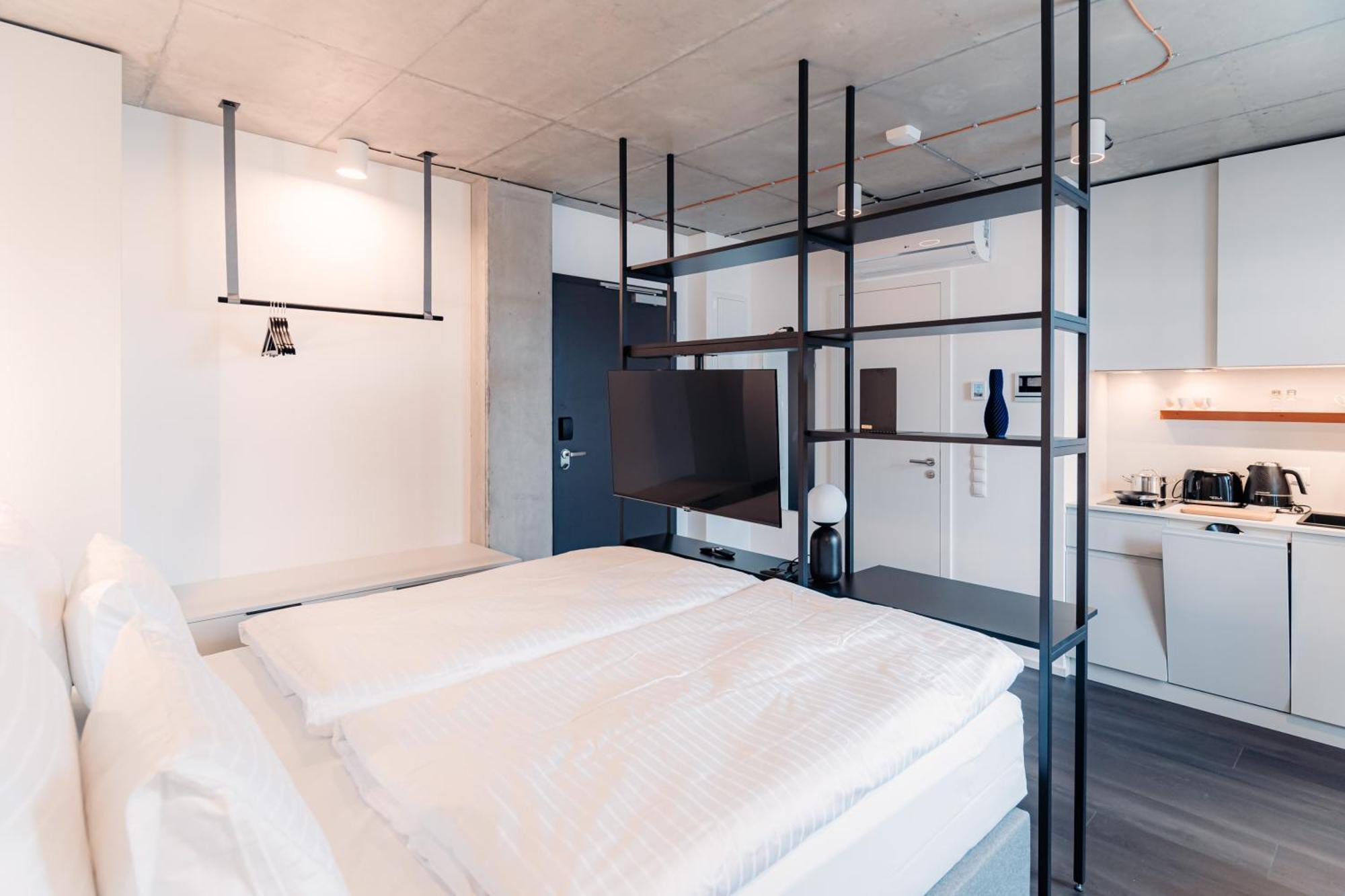 Honest Ricany Chambre photo