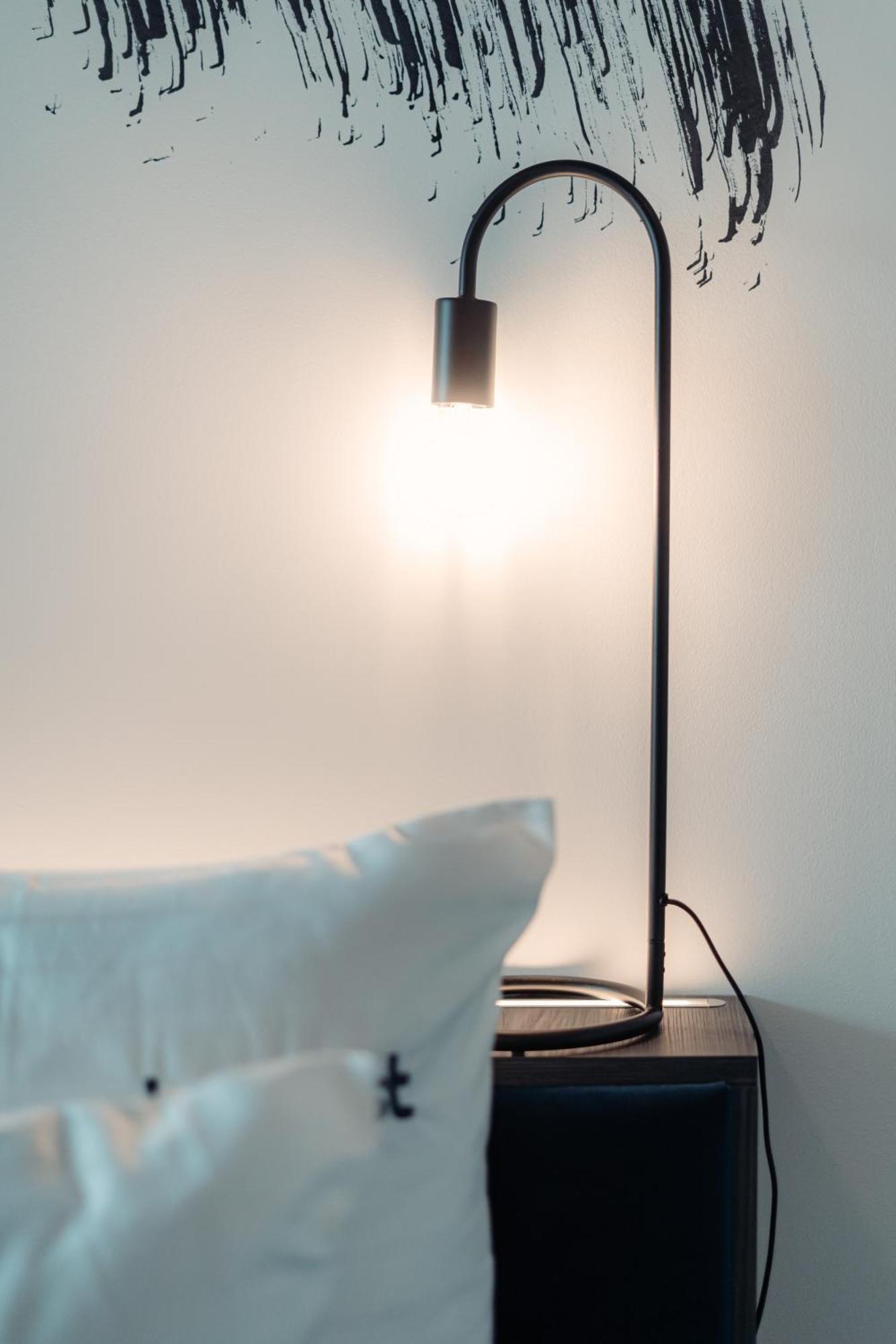 Honest Ricany Chambre photo
